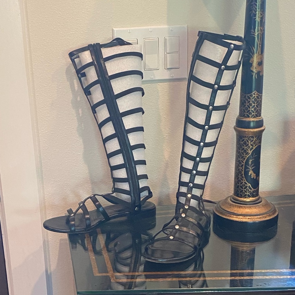 Stuart Weitzman Gladiator Sandals black size 8